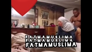 75مسلمة محجبة كبيرة بتخون جوزها و بتتناك من صاحب ابنها المسيحي