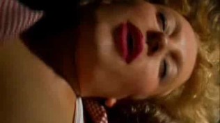 Ava – Le désir dans la peau