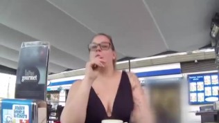 Banging an exhibitionist next-door-hottie