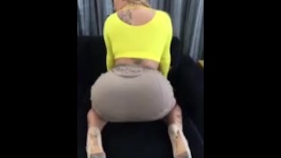 Beurette escorte Toulouse snap : nanana-92