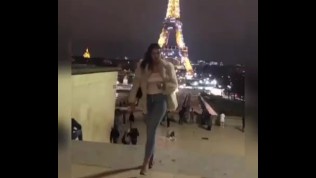 Cette beurette elle trop bonne