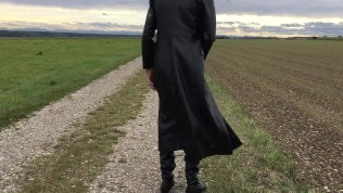 Gabriele rubs her cunt in a leather skirt