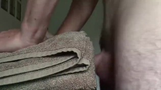 Paja con masturbador casero