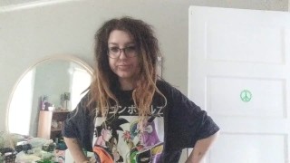 Showing off my 1 year 4 month old dreadlocks ( september )