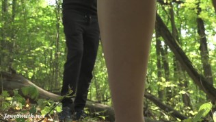 The photographer tied a woman in the forest for nude photos