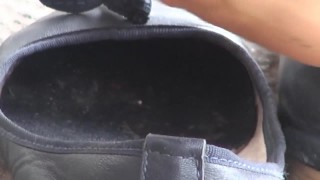 Very dirty and stinky feet shoeplay