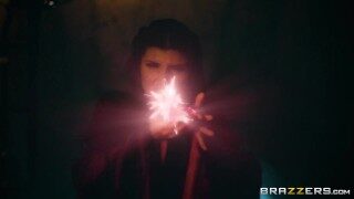 Queen Of Thrones: Part 3 (A XXX Parody) – Brazzers