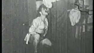 She has him swallow his cum – Gentlemens Video