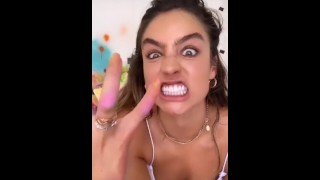 Sommer Ray tit slip